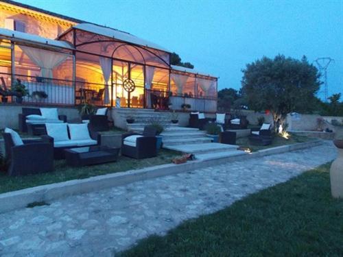 Domaine Saint Victor Hotel La Tour-d'Aigues Ngoại thất bức ảnh