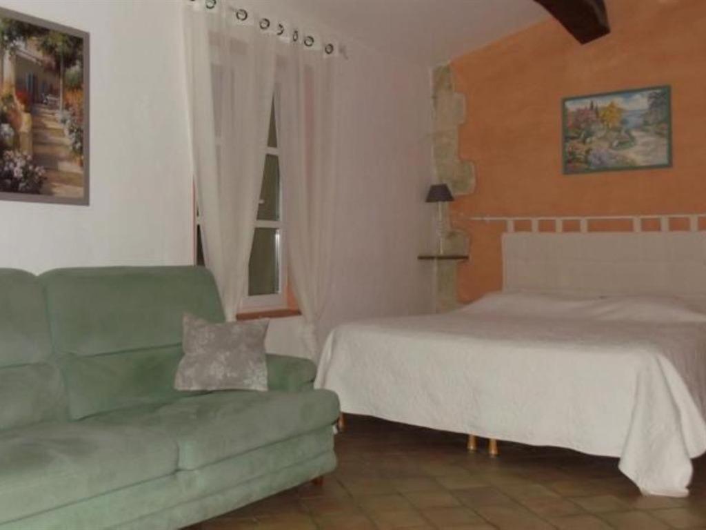Domaine Saint Victor Hotel La Tour-d'Aigues Ngoại thất bức ảnh