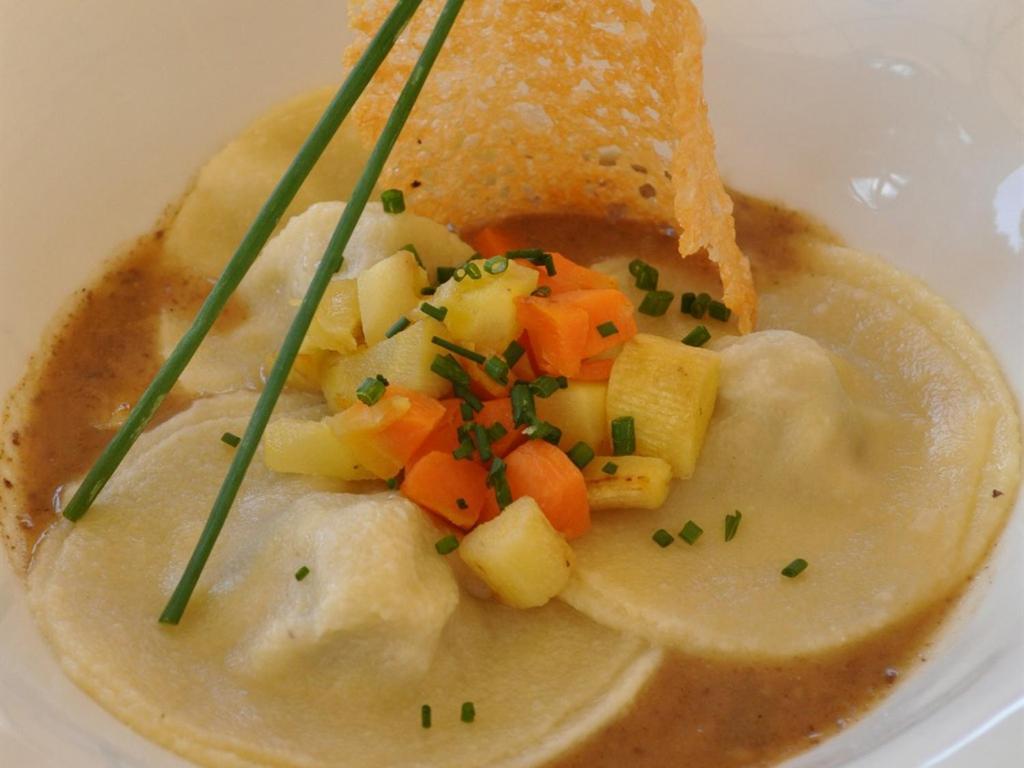 Domaine Saint Victor Hotel La Tour-d'Aigues Ngoại thất bức ảnh